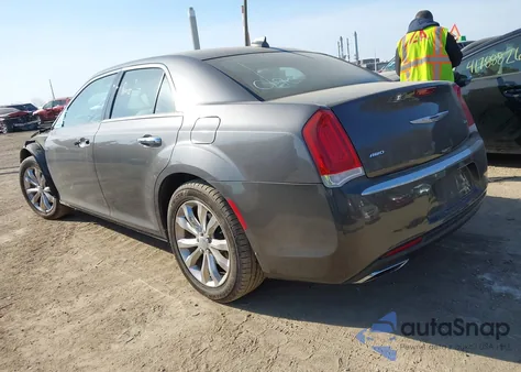 2018 Chrysler 300 Limited Awd from USA, damaged, VIN 2C3CCAKG9JH160190